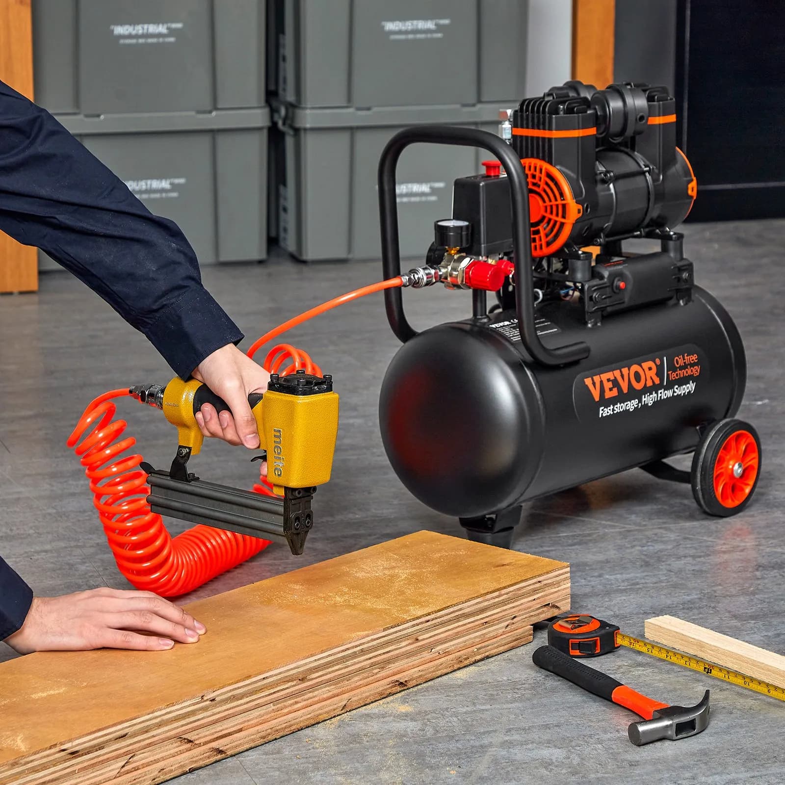 Kompresor vzduchu 18,2 l 900 W 2,2 CFM při 90 PSI 70 dB ultratichý bezolejový