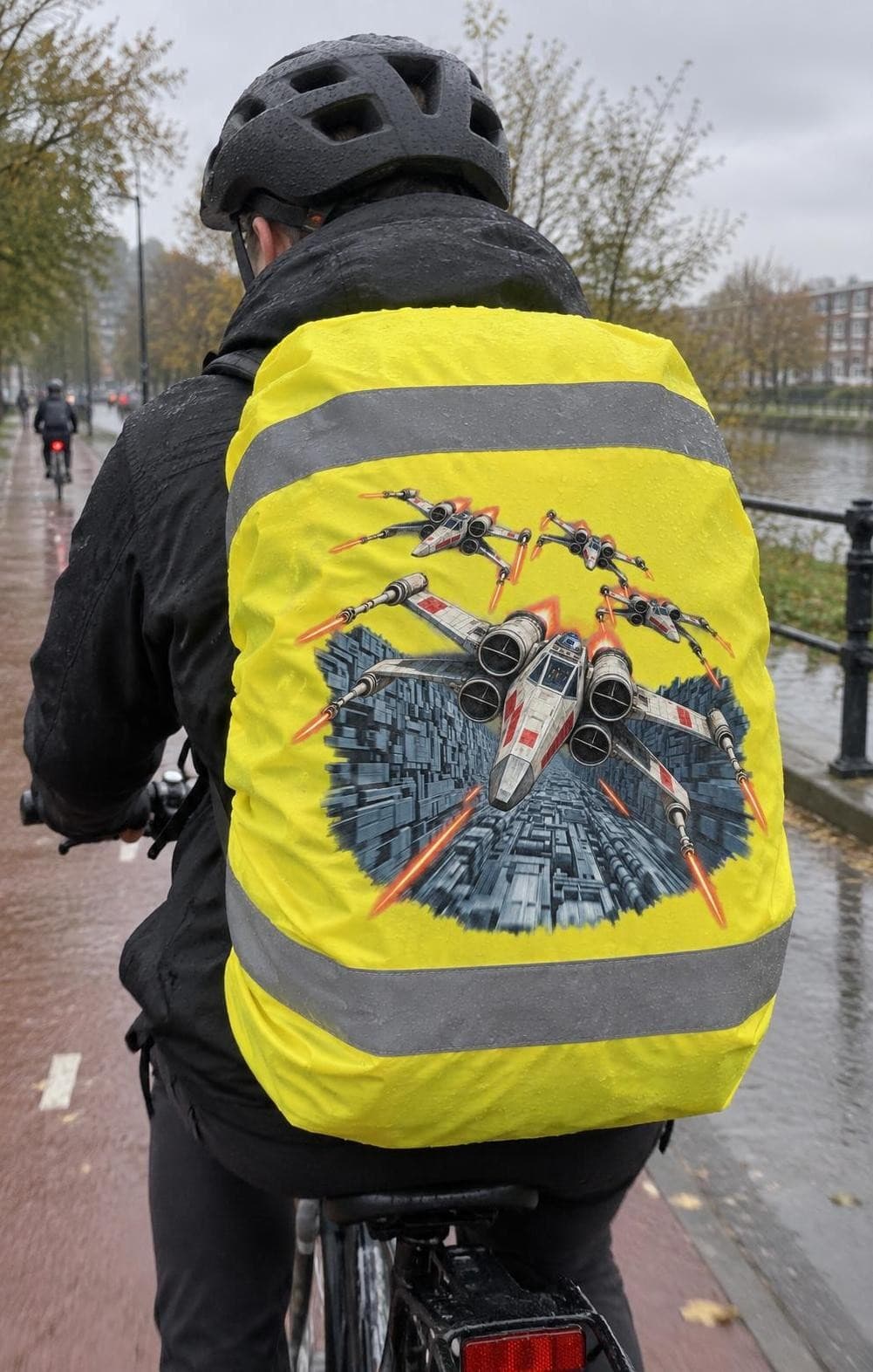 Star Wars – Let příkopem – obal na batoh s potiskem (Korntex RH100 – Tilburg)